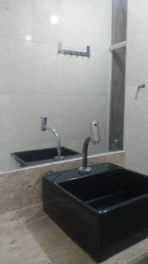 1/4, Sala, Farol Da Barra. Appartement Salvador Buitenkant foto